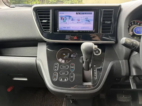 Mitsubishi eK Space Custom