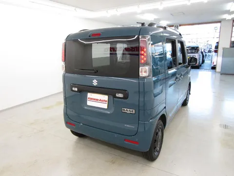 Suzuki Spacia Base