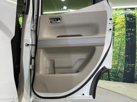 Honda N-BOX Slash