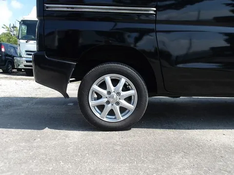 Mitsubishi Minicab Van