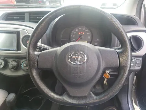Toyota Yaris (Vitz)