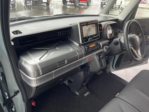Suzuki Spacia Gear