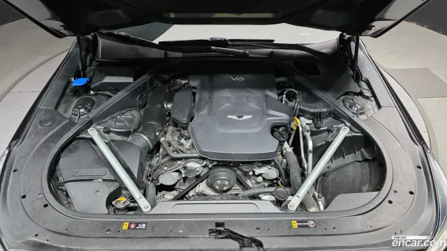 Genesis G90 (EQ900)