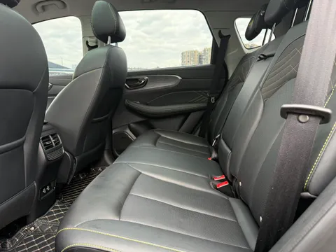 Roewe RX5