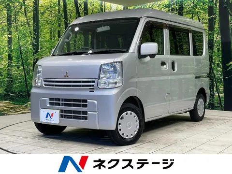 Mitsubishi Minicab Van