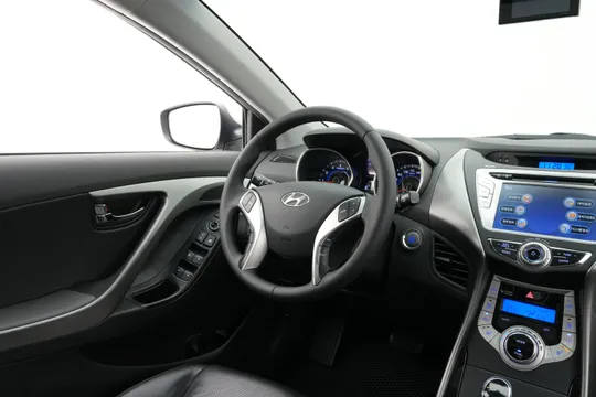 Hyundai Elantra (Avante)