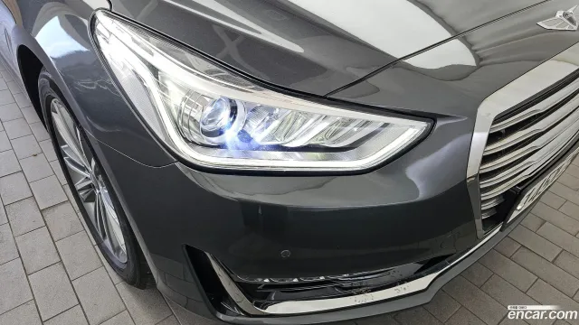 Genesis G90 (EQ900)