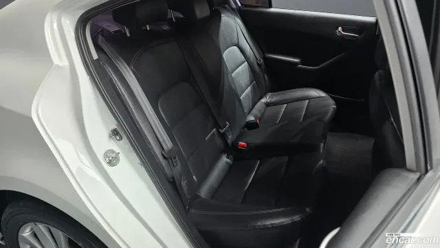 Kia Cerato (K3)
