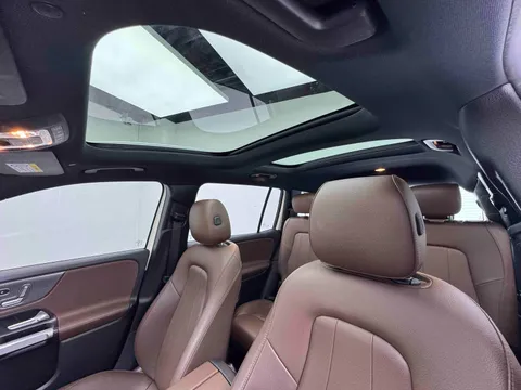 Mercedes-Benz Mercedes-Benz GLB