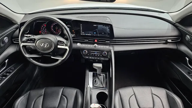 Hyundai Elantra (Avante)