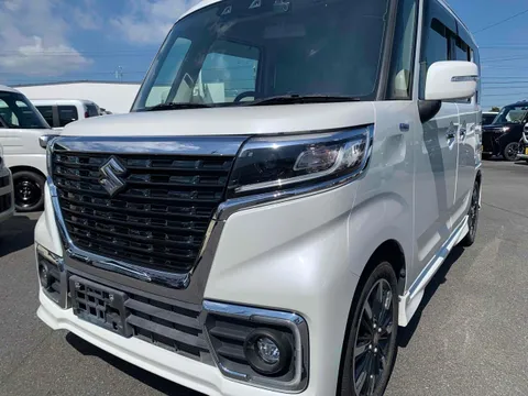 Suzuki Spacia Custom