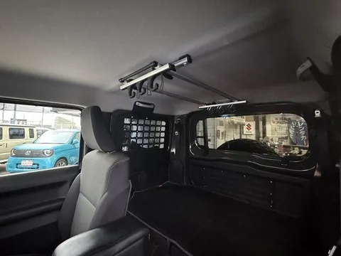 Suzuki Jimny Sierra