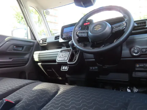 Suzuki Spacia Gear
