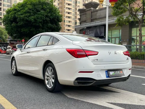 Hongqi H5