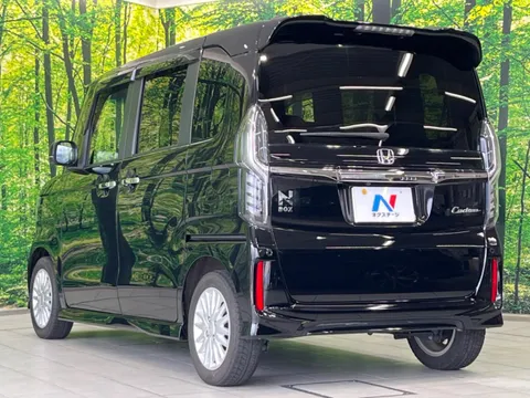 Honda N-BOX Custom