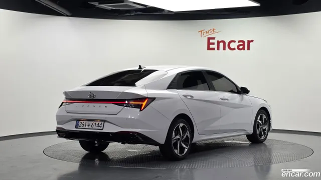 Hyundai Elantra (Avante)