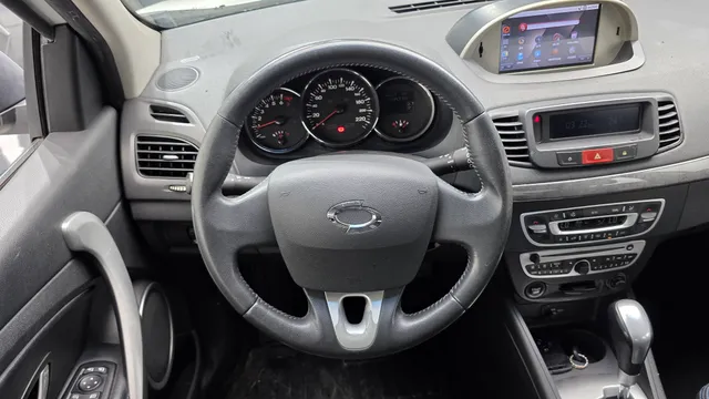Renault SM3