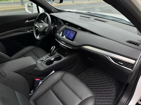 Cadillac XT4