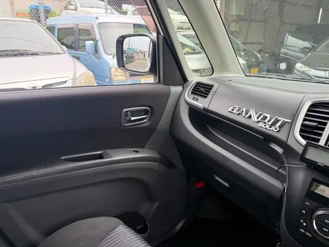 Suzuki Solio Bandit