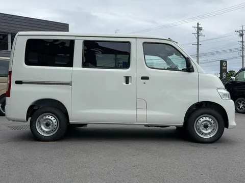 Toyota TownAce Van
