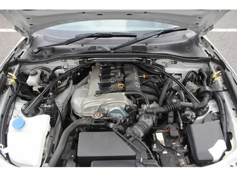 Mazda MX-5 (Roadster)