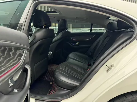 Mercedes-Benz Mercedes-Benz CLS