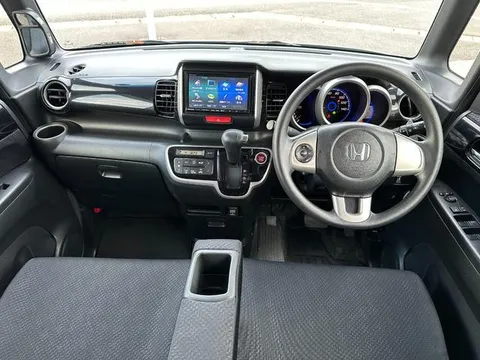 Honda N-BOX Plus Custom