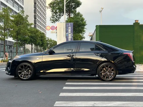 Cadillac CT4