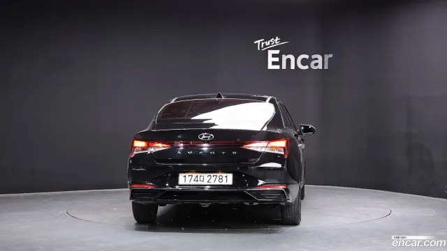 Hyundai Elantra (Avante)