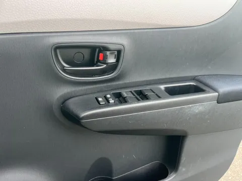 Toyota Yaris (Vitz)