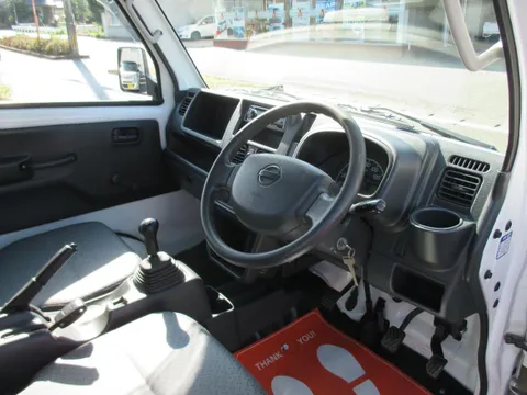Nissan Clipper Truck
