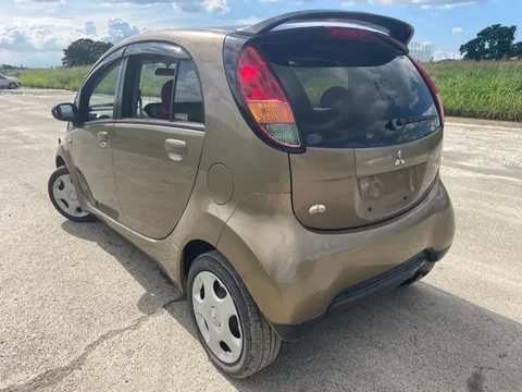 Mitsubishi I
