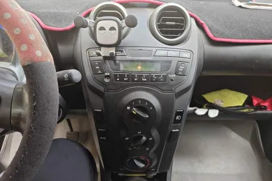 BYD F0