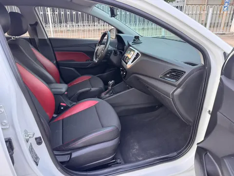 Hyundai Verna