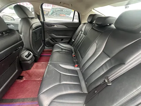Hongqi H5