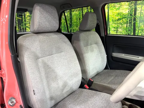Daihatsu Mira Tocot