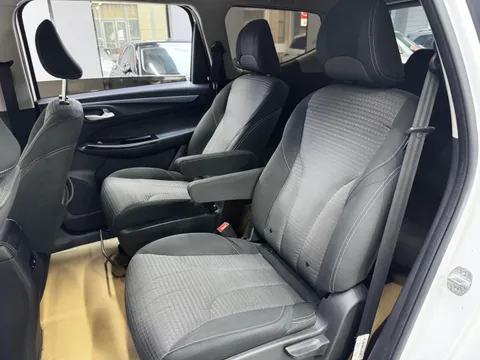Baojun 730