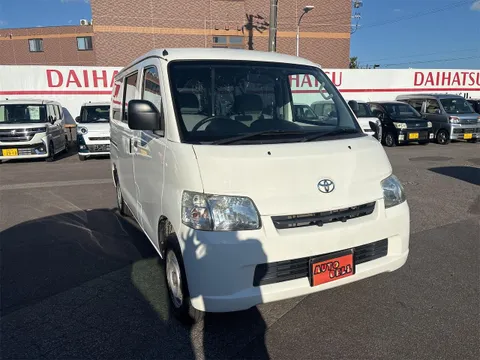 Toyota TownAce Van