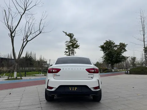 Borgward BX6