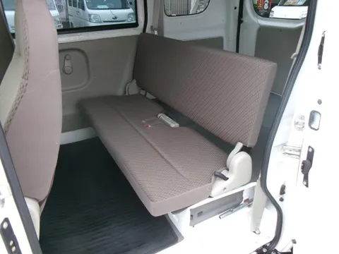 Mitsubishi Minicab Van