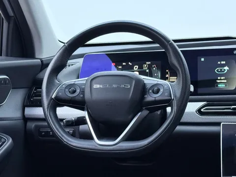 BAIC X7