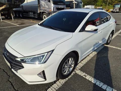 Hyundai Elantra (Avante)