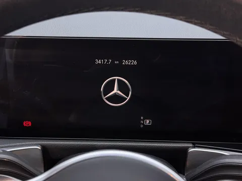 Mercedes-Benz Mercedes-Benz GLB