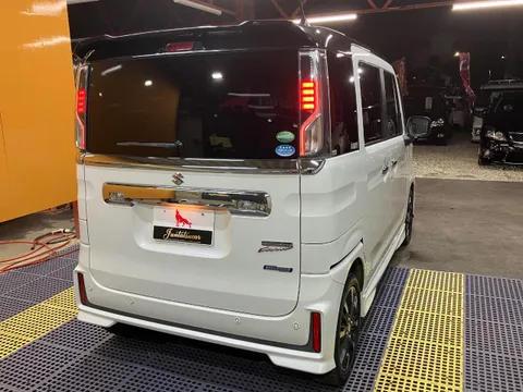 Suzuki Spacia Custom
