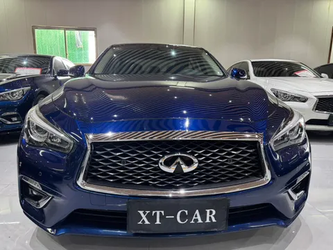 Infiniti Q50L