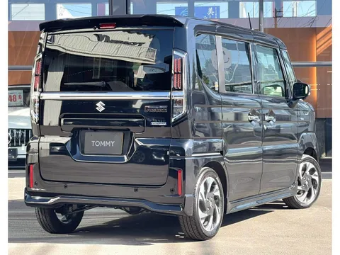 Suzuki Spacia Custom
