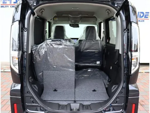 Suzuki Spacia Custom