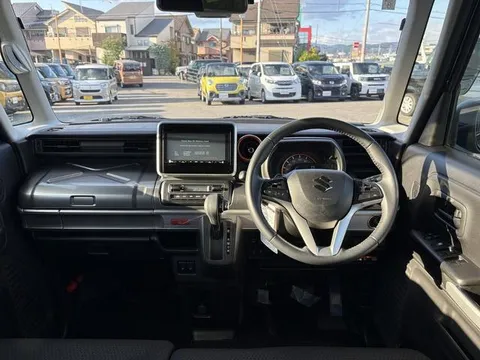 Suzuki Spacia Gear