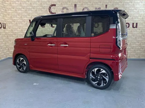 Suzuki Spacia Custom