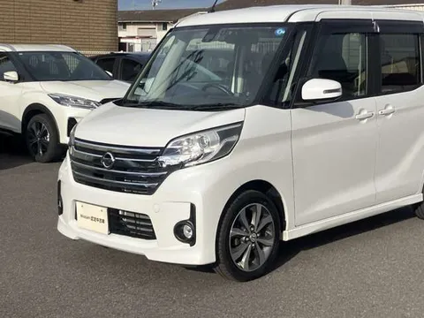 Nissan Dayz Roox